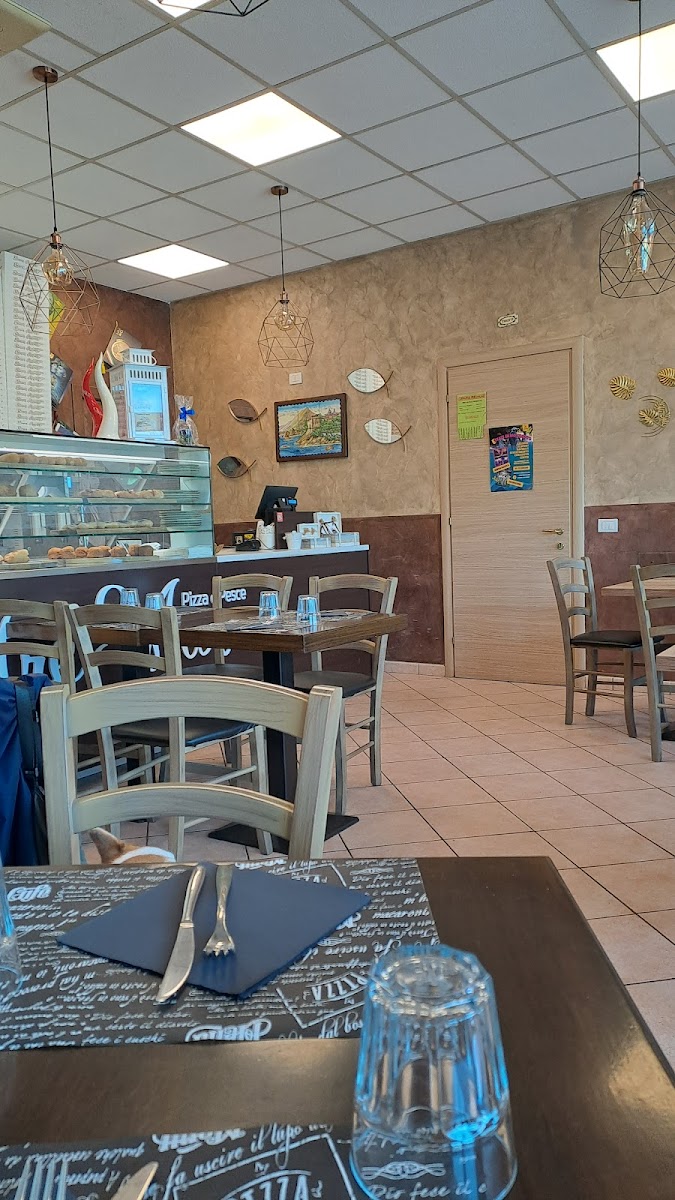 Pizzeria Oltremare Specialita Di Pesce E Pizza